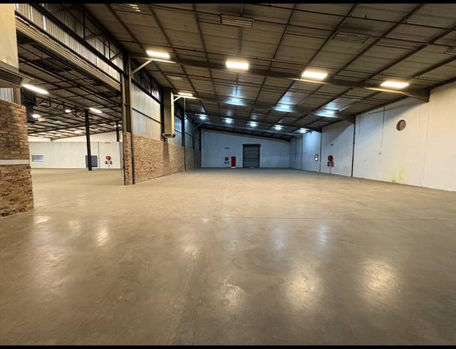 4,701M² WAREHOUSE TO LET IN KEMPTON PARK CENTRAL